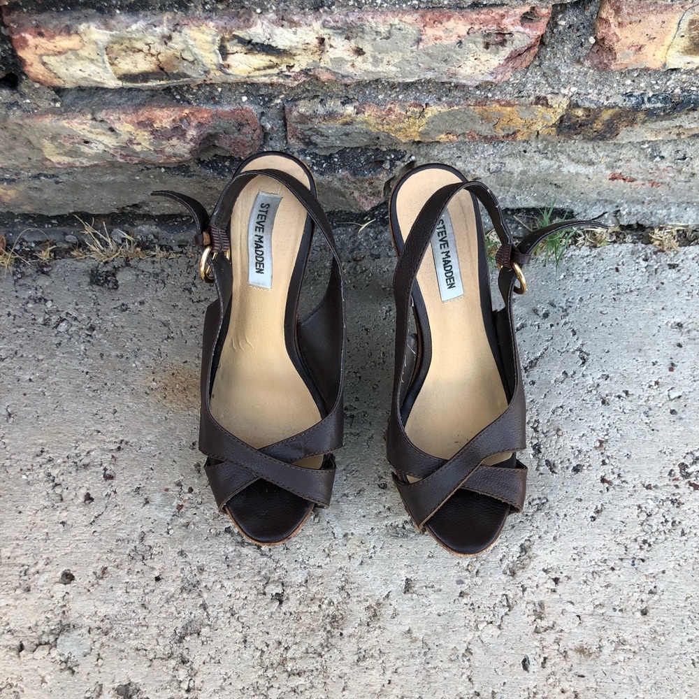 Heels - Picture 2 of 5